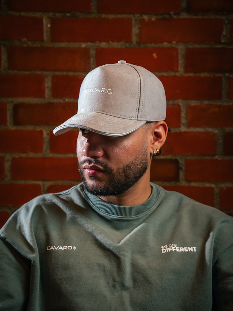 Gorra gray we’re different