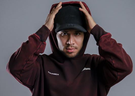 Gorra black we're different